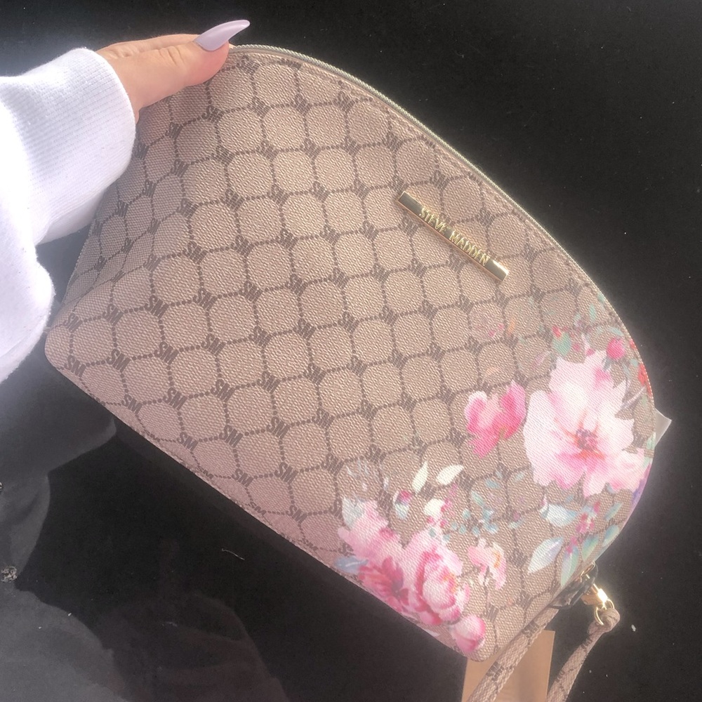 STEVE MADDEN Doom Pouch Case with Pink Flower and Monogram logo